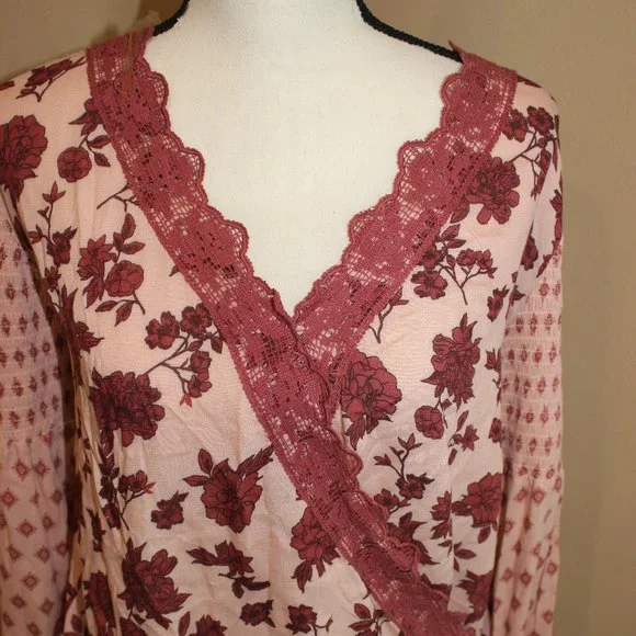 "TAYLOR & SAGE" Engineered Printed Wrap Long Sleeve Top SZ L - Picture 2 of 7